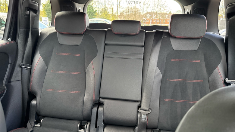 Mercedes-Benz GLB 200 AMG Line Premium 5dr 7G-Tronic Petrol Estate